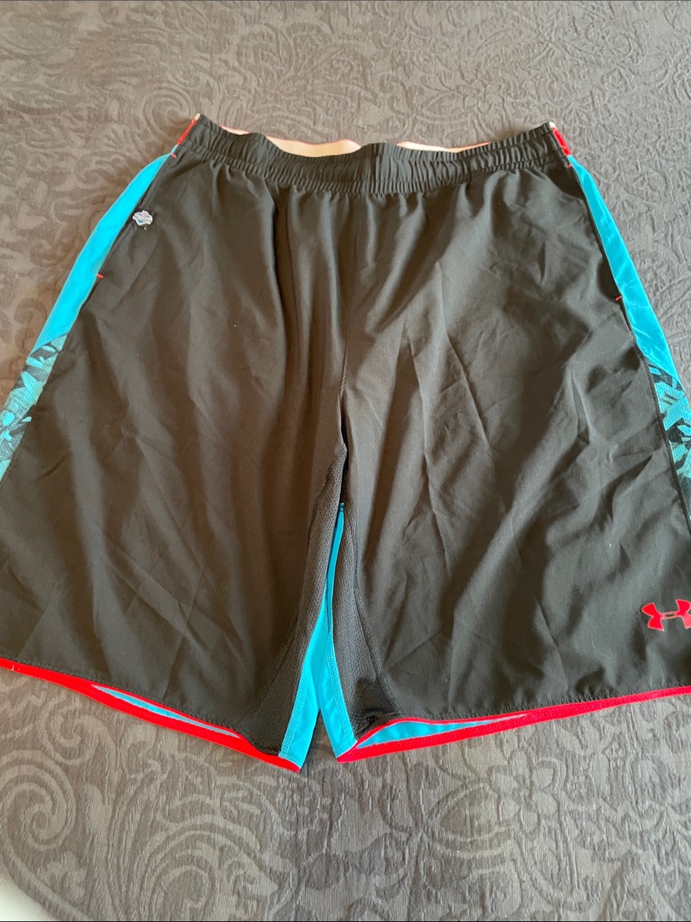 Under Armour Men’s Black Athletic Shorts swim trunks
